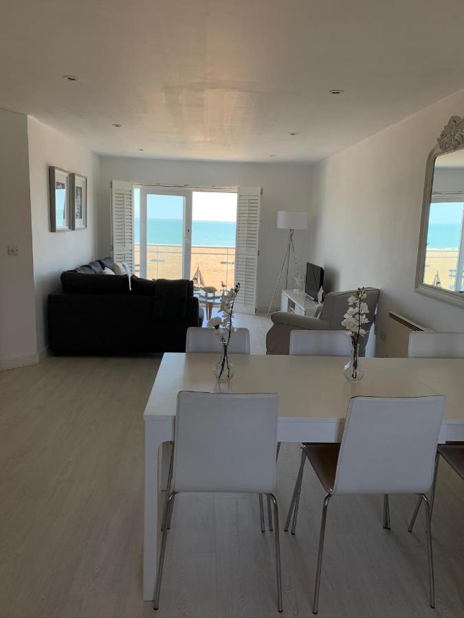 LUXURY BEACHFRONT OUTSTANDING 2 bedroom APARTMENT WTA-toernooi van WTA-toernooi van Eastbourne Buitenkant foto