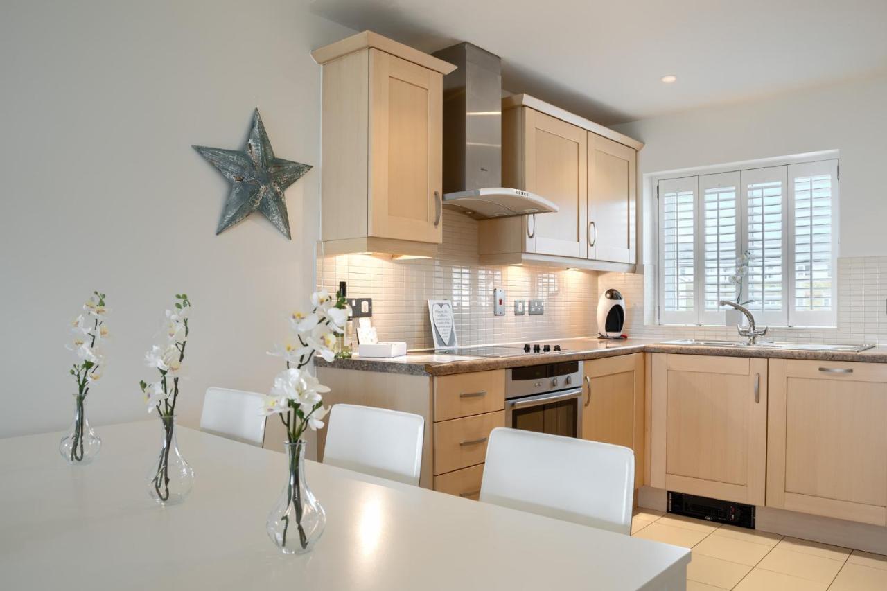 LUXURY BEACHFRONT OUTSTANDING 2 bedroom APARTMENT WTA-toernooi van WTA-toernooi van Eastbourne Buitenkant foto